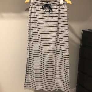 Women’s Gap Maxi Skirt Navy/Gray Size S/M